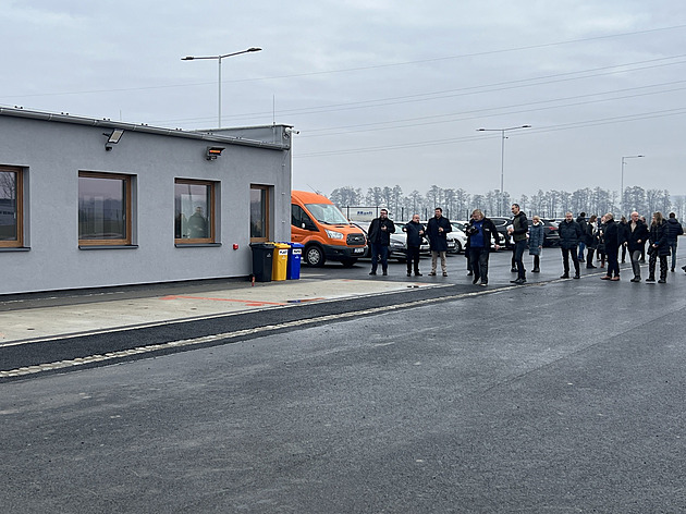 Objem směsného odpadu nadále klesá, přispívají k tomu změny svozů i plateb