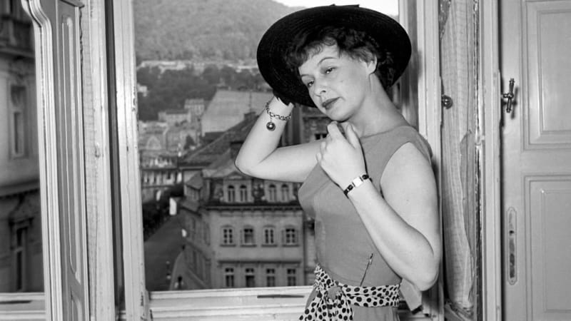 Herečka Irena Kačírková odmítala donášet na kolegy. Když dcera otěhotněla, přišla rakovina