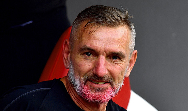 Fandové Slavie zaplatili Řehákovi pokutu. Chceme tu srdcaře, vzkazuje Tribuna Sever