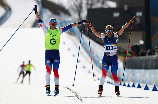 Dvě Češky na stupních! Edlingerová získala zlato, bronz Bubeníčkové stvrdili rozhodčí