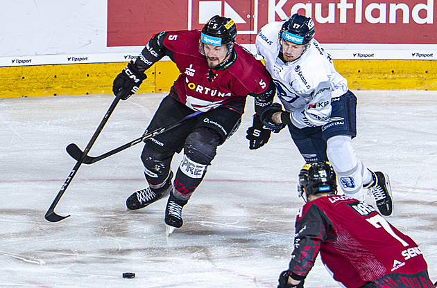 ONLINE: Plzeň - Sparta. Domácí mají mečbol, postoupí do semifinále extraligy?