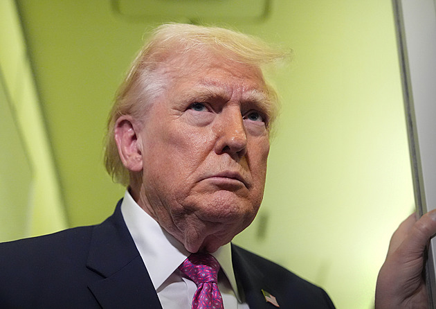 Nové íránské vedení požádalo o příměří, tvrdí Trump