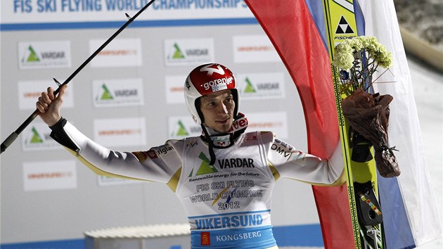 Mistr světa v letech ošklivě sletěl z kola, u zkoušky měl Kranjec přes dvě promile