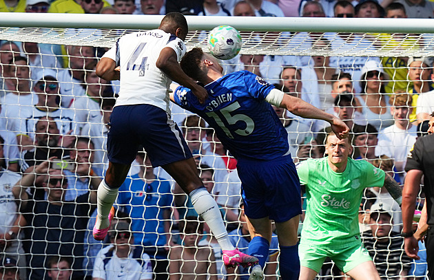 ONLINE: Chelsea prohrává a je mimo příčky pro poháry. Sestoupí Kinský, či Souček?