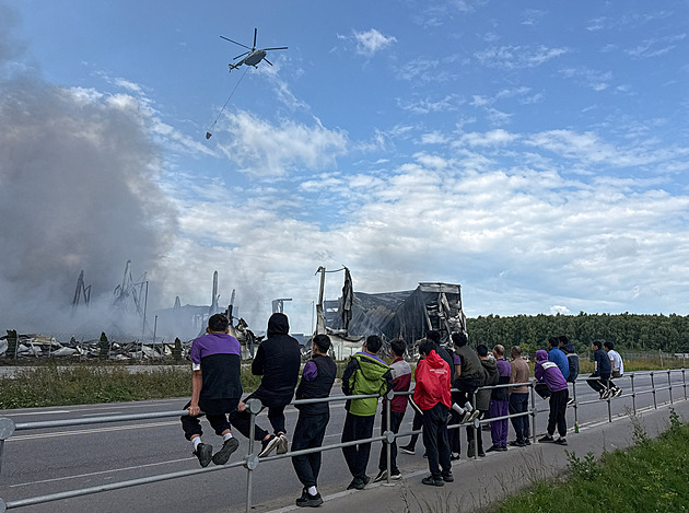 Na moskevský region mířily stovky dronů. Ukrajinci opět zasáhli i sklad Wildberries